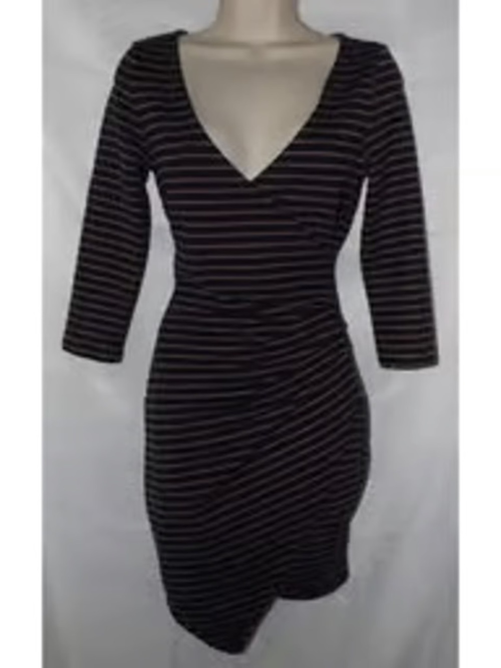 NEW WITH TAG! POPULAR BASICS SIZE MEDIUM M BODYCON DRESS STRIPED LOT5826